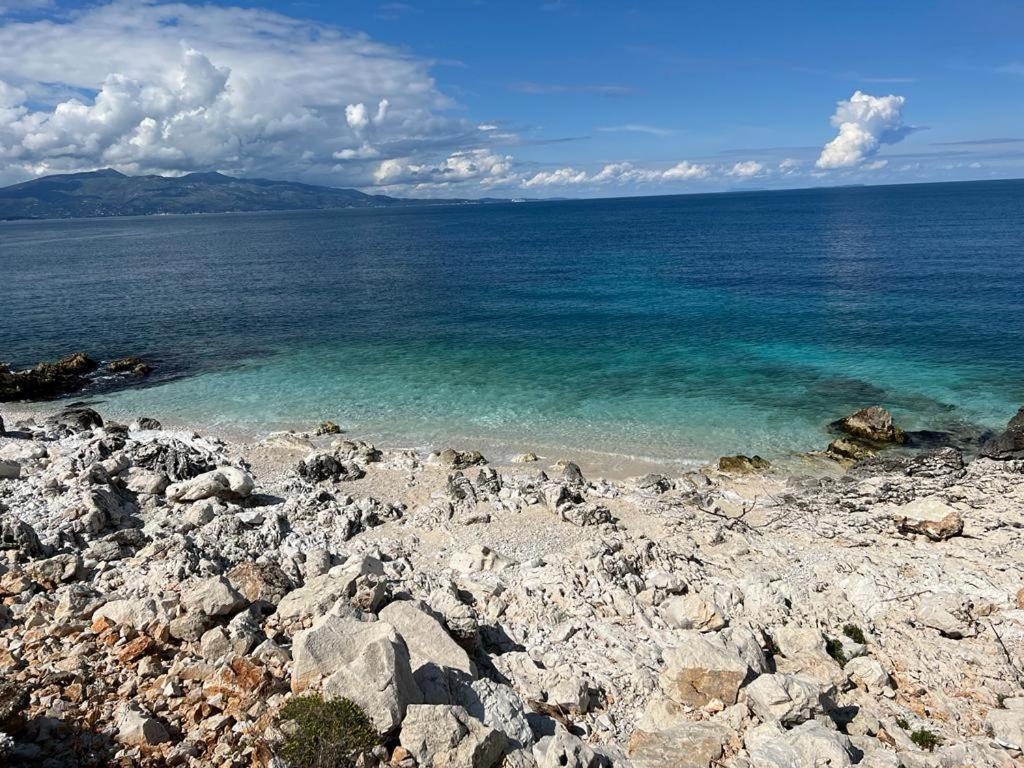 White Sidesea View Apartment Sarandë Exterior foto