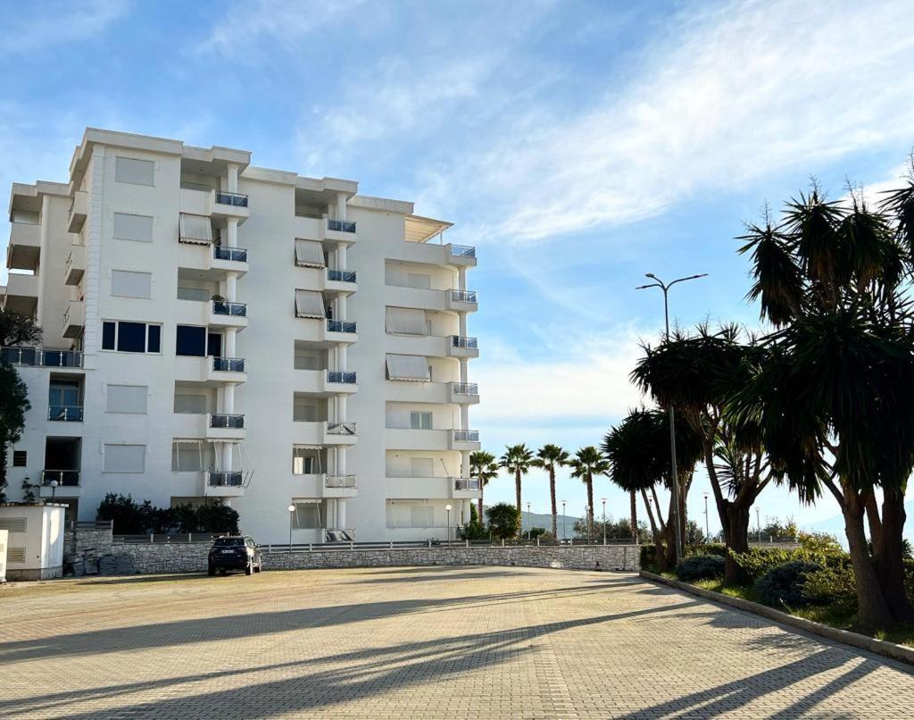 White Sidesea View Apartment Sarandë Exterior foto